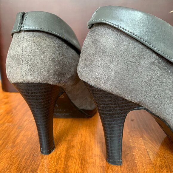 Fioni Grey Ankle Booties - Picture 7 of 10